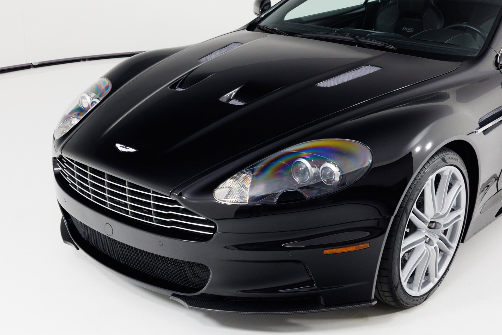 Used 2009 Aston Martin DBS Coupe RWD image 49