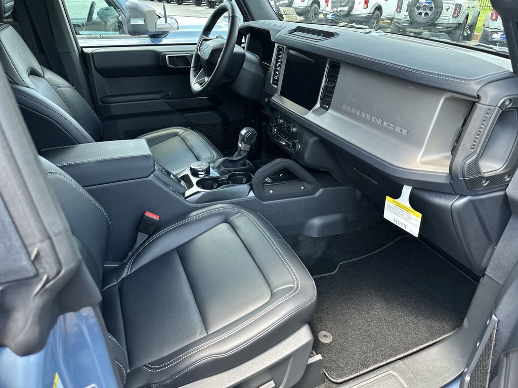 New 2025 Ford Bronco Outer Banks w/ Sasquatch Package AWD/4WD image 19