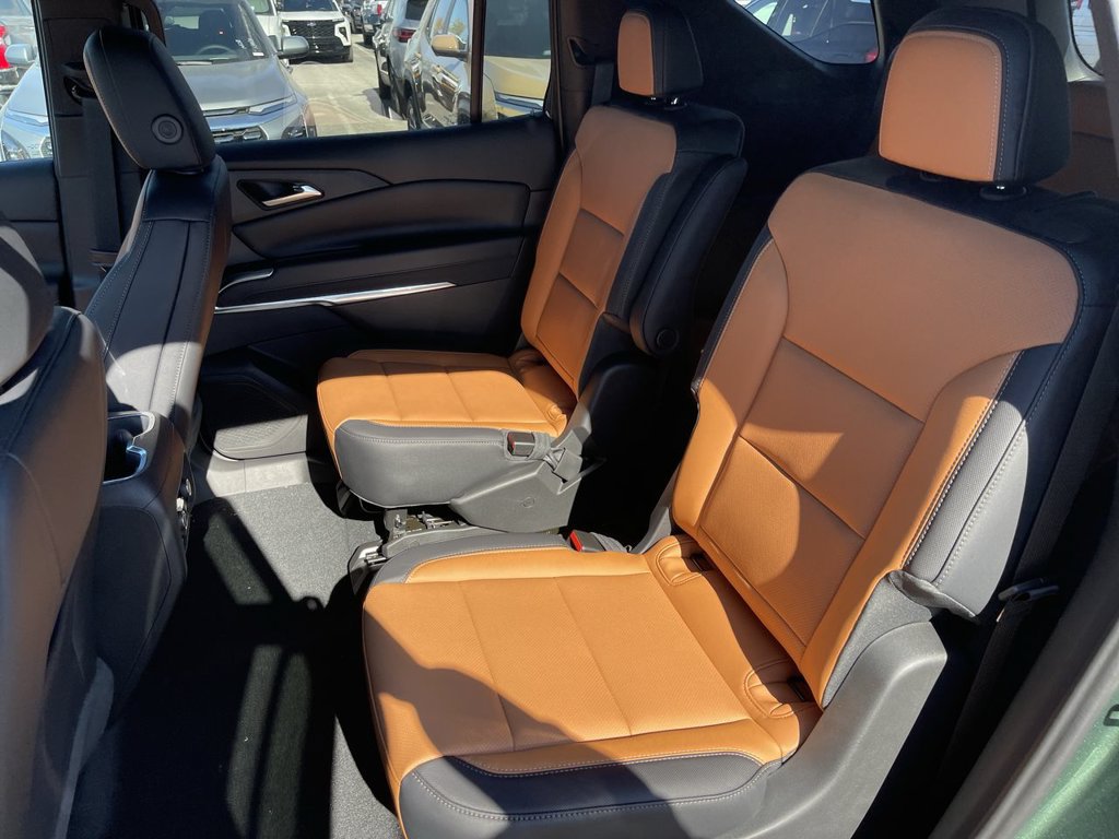 New 2027 Chevrolet Traverse Z71 w/ Driver Confidence Package AWD/4WD image 23