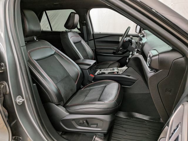 Certified 2024 Ford Explorer ST-Line w/ Class IV Trailer Tow Package image 25