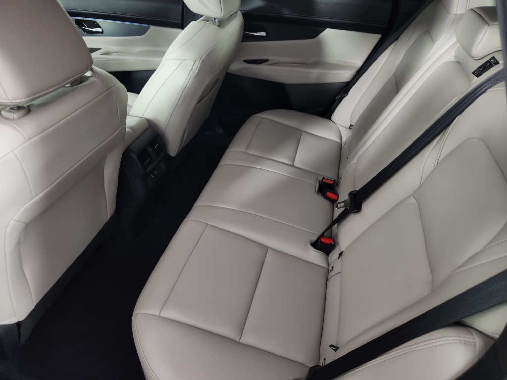 Certified 2025 Nissan Murano SL AWD/4WD image 15