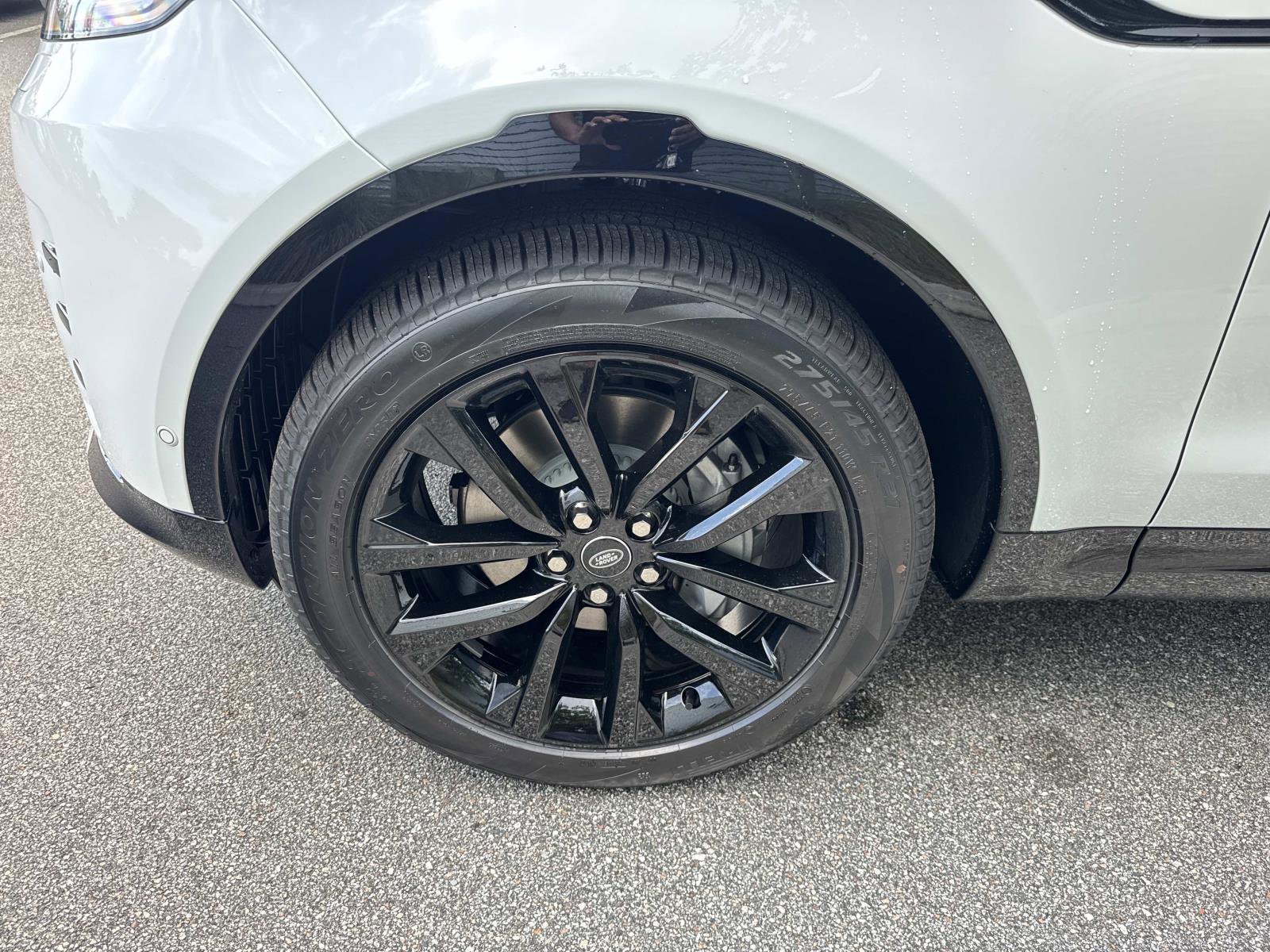 New 2026 Land Rover Discovery Dynamic SE AWD/4WD image 10