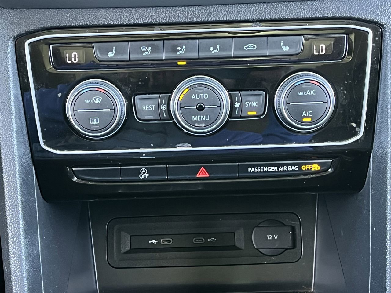 Used 2022 Volkswagen Atlas SE FWD image 18