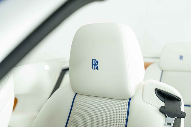 Used 2017 Rolls-Royce Dawn image 16