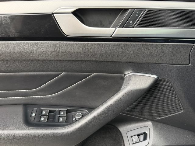 Used 2021 Volkswagen Arteon SE FWD image 25
