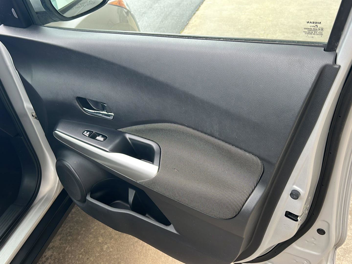 Used 2020 Nissan Kicks SV image 14