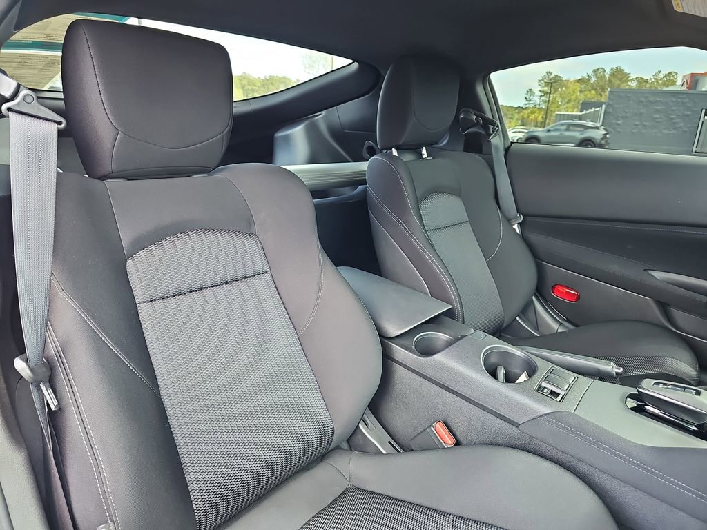 Used 2025 Nissan Z Sport w/ Floor Mat Package image 13
