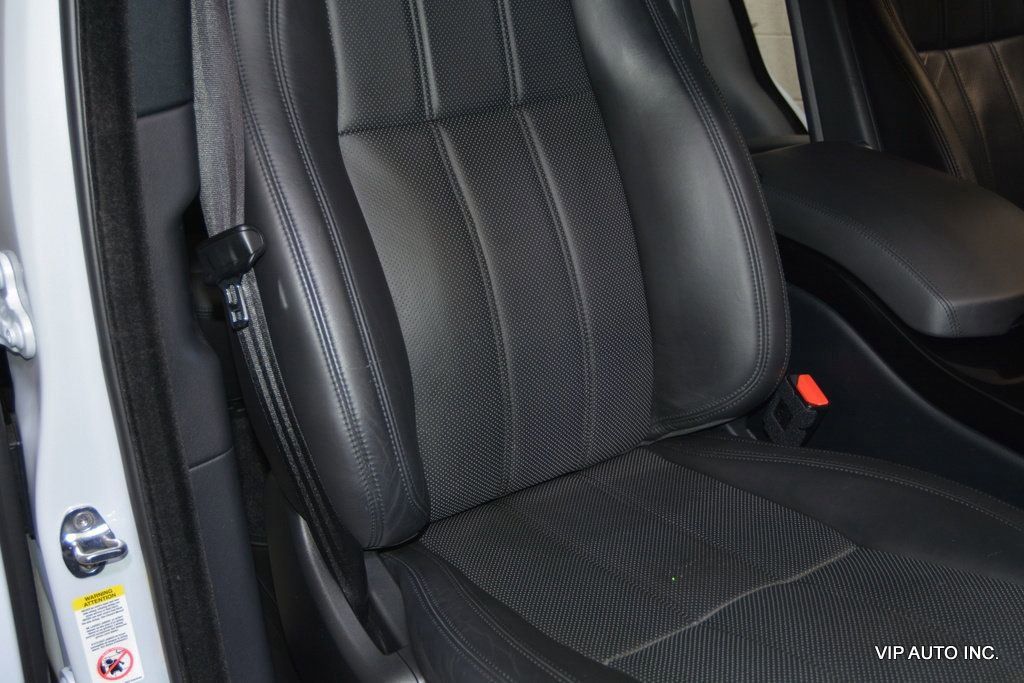 Used 2016 Land Rover Range Rover HSE image 16