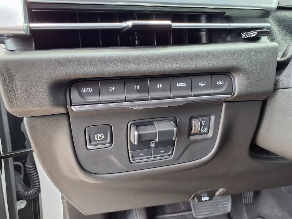 Used 2025 Cadillac Escalade Sport Platinum AWD/4WD image 24