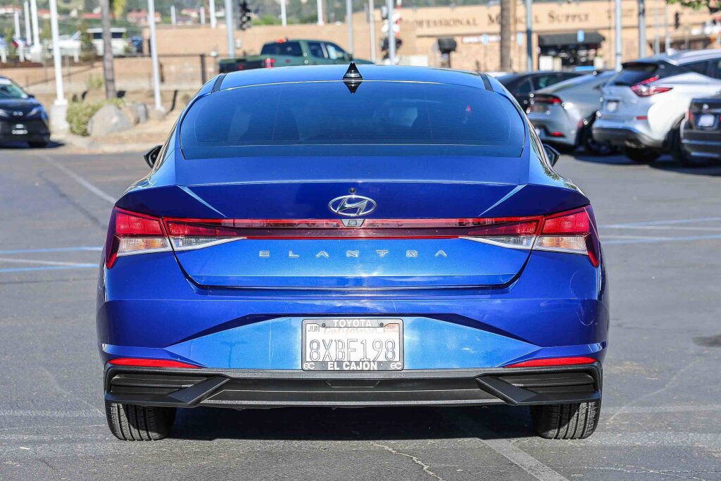 Used 2021 Hyundai Elantra SEL image 23