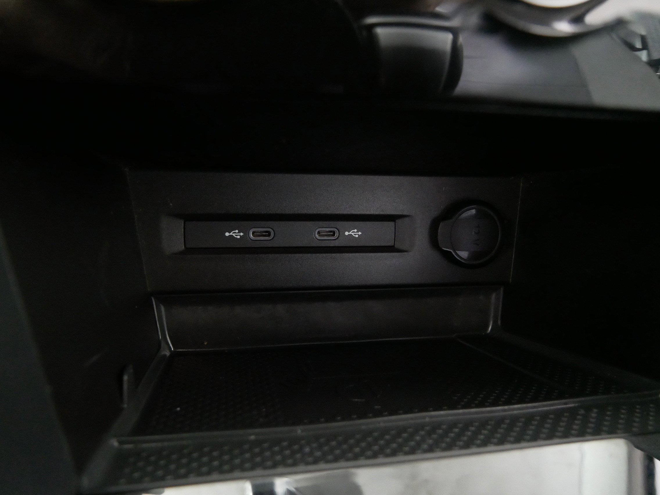 Certified 2023 Volkswagen Taos SE w/ Panoramic Sunroof Package image 30