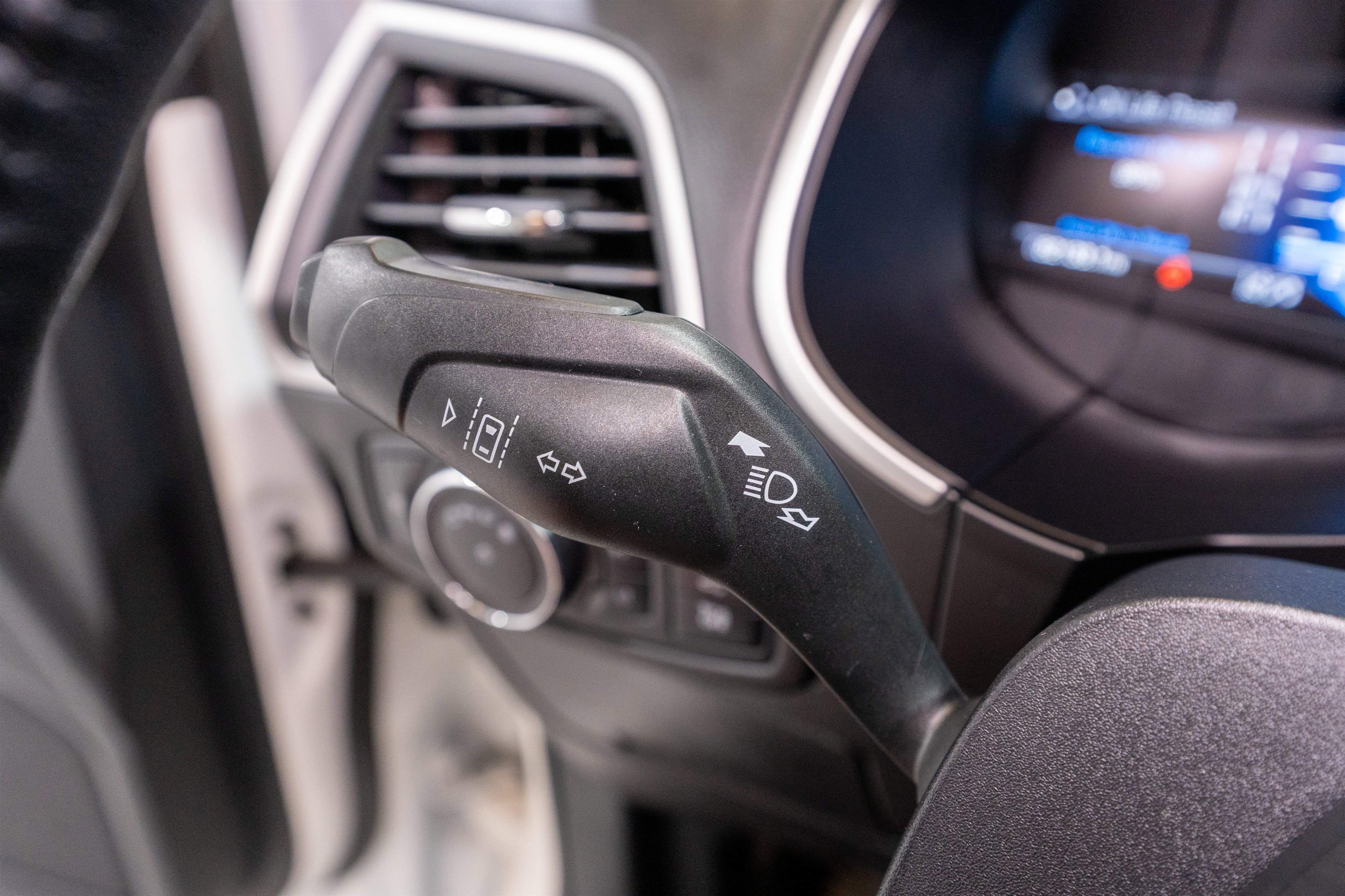 Used 2020 Ford Edge SEL w/ Convenience Package AWD/4WD image 30