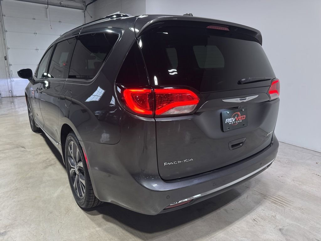 Used 2017 Chrysler Pacifica Limited w/ UConnect Theater Package image 5