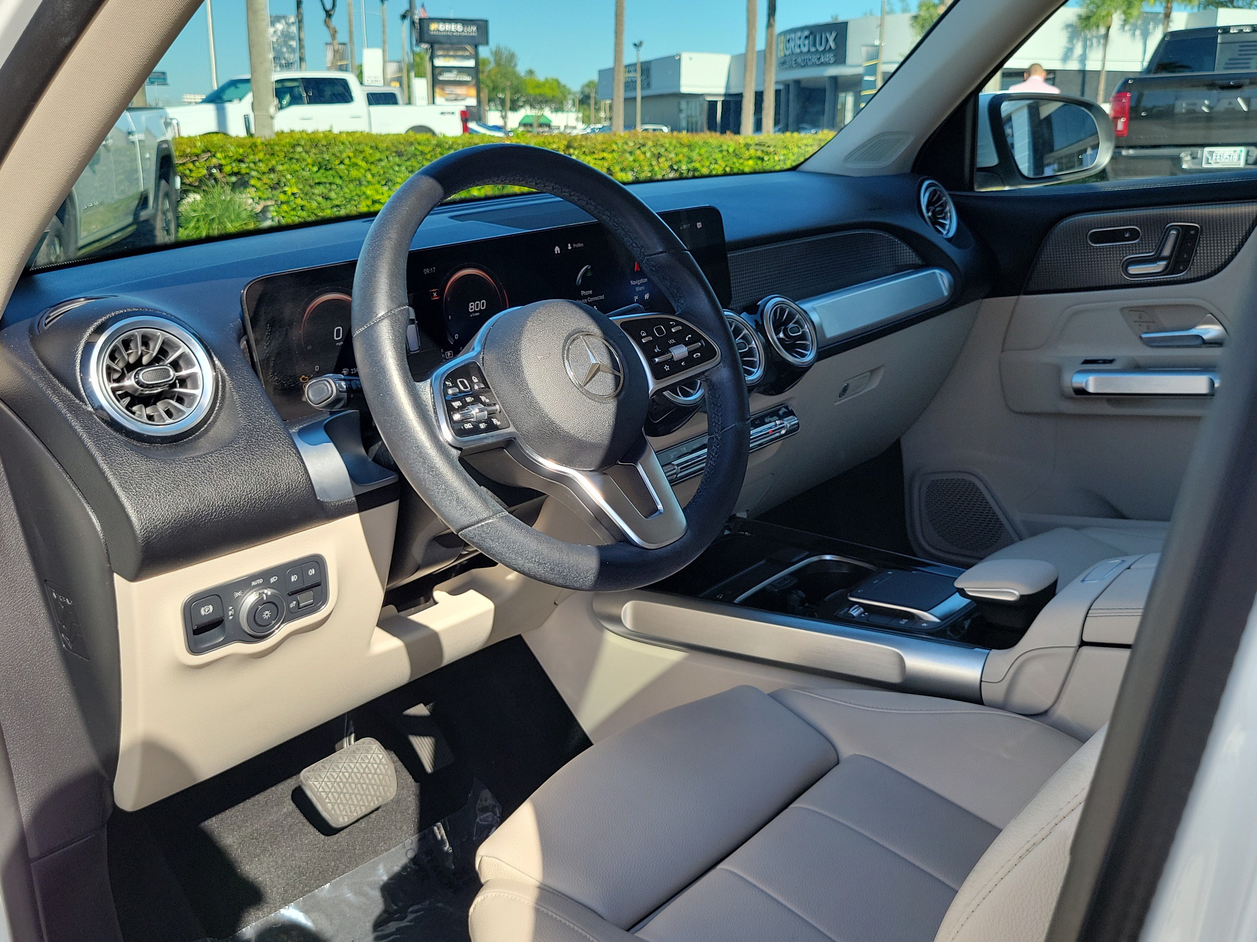 Used 2022 Mercedes-Benz GLB 250 image 9