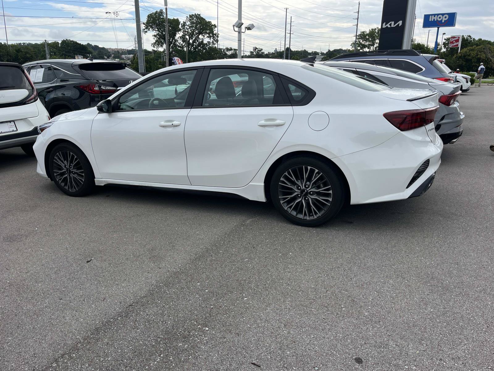 Used 2023 Kia Forte GT-Line FWD image 5