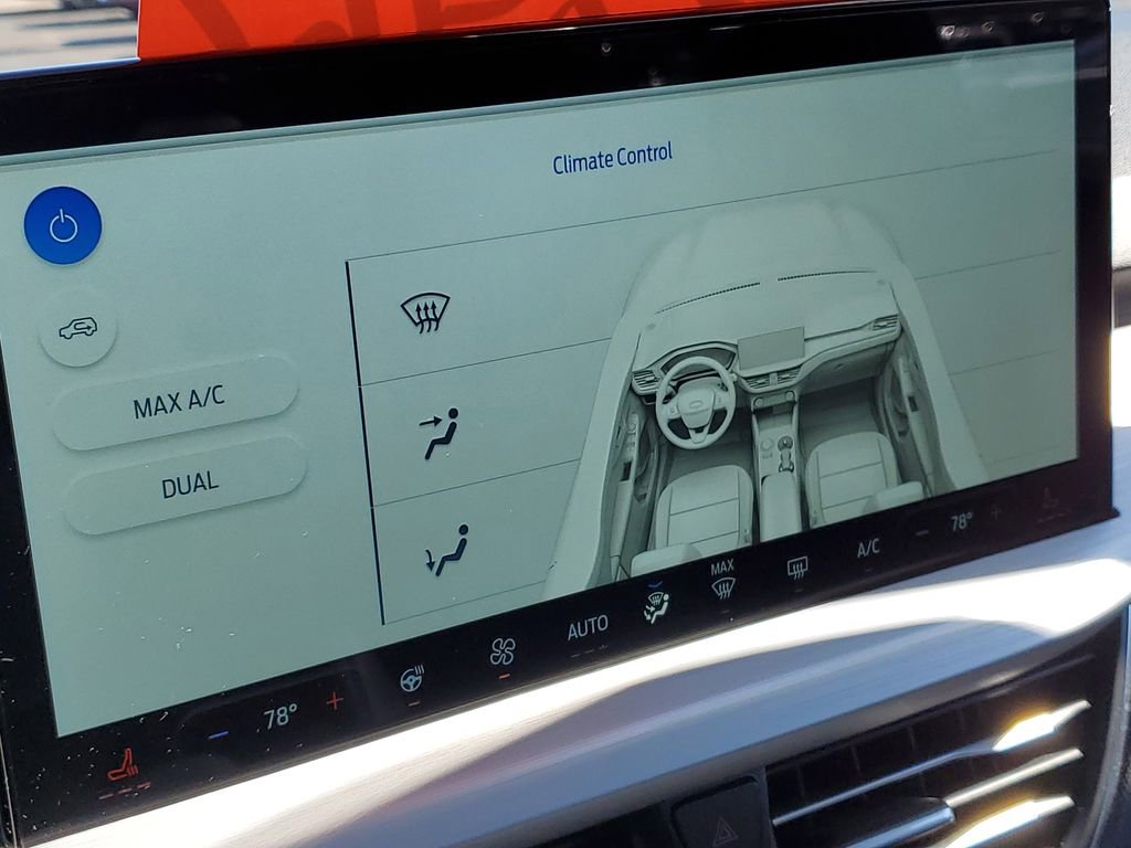 Certified 2025 Ford Escape Platinum image 20