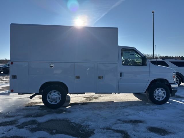 New 2026 Ford E-350 and Econoline 350 Super Duty w/ Power Equipment Group image 4