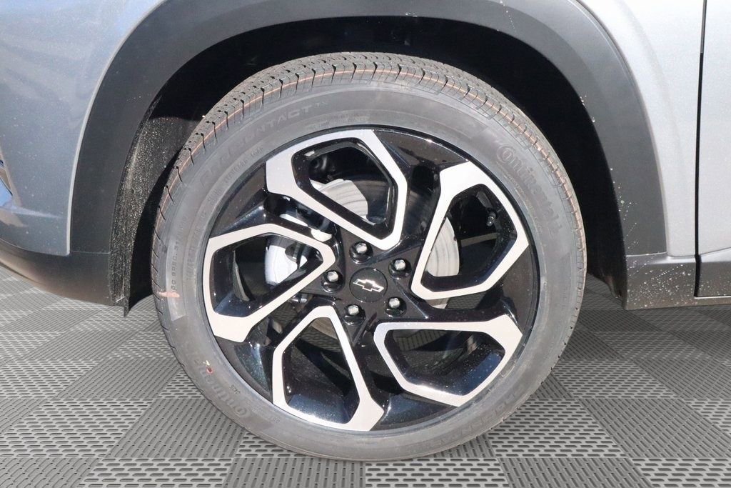 New 2026 Chevrolet Trax RS w/ Sunroof Package image 17