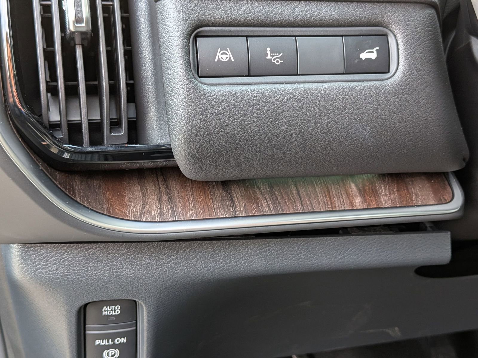 Used 2025 Nissan Armada Platinum Reserve image 17