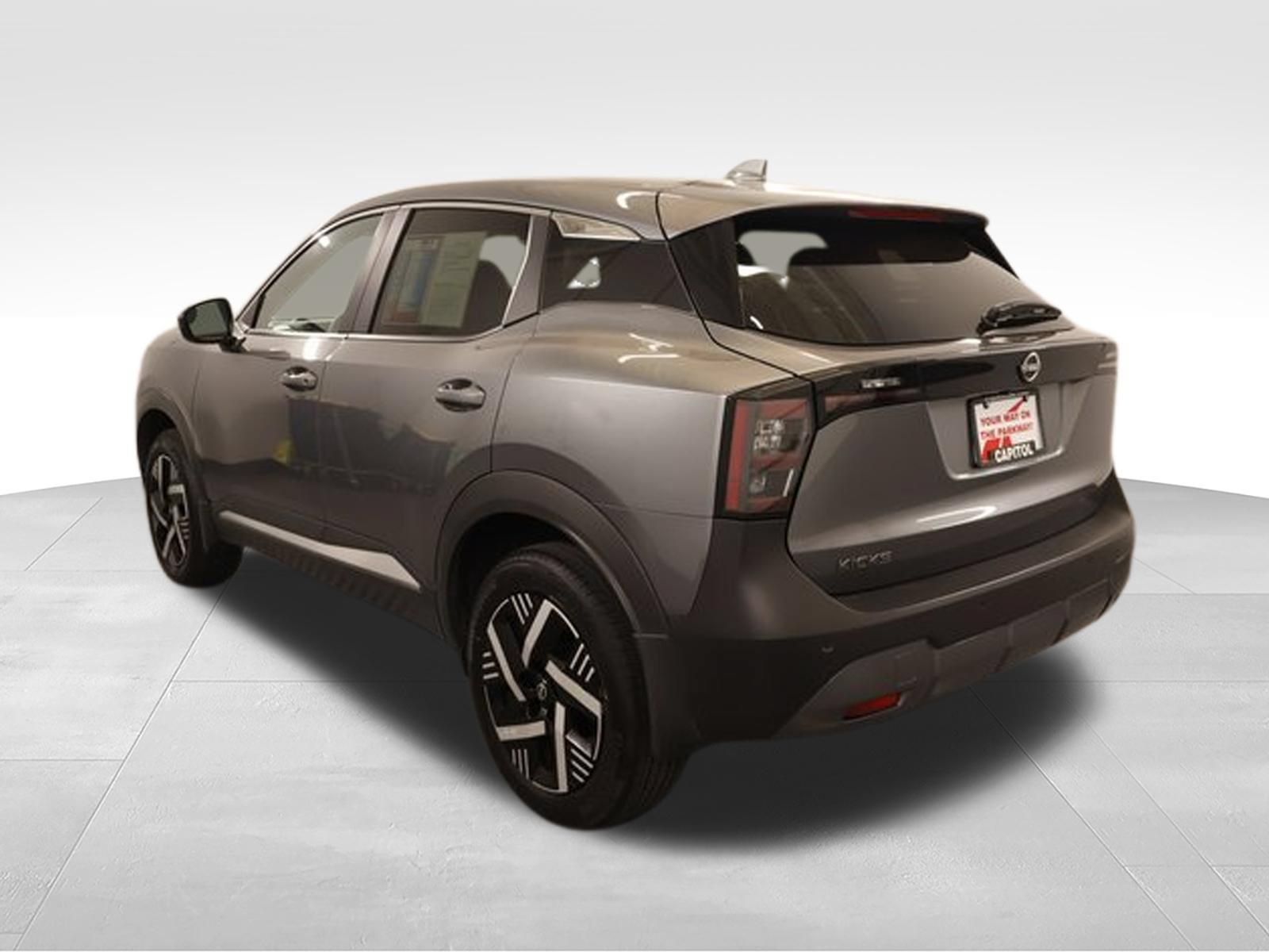 Certified 2025 Nissan Kicks SV w/ Illumination Package FWD image 4
