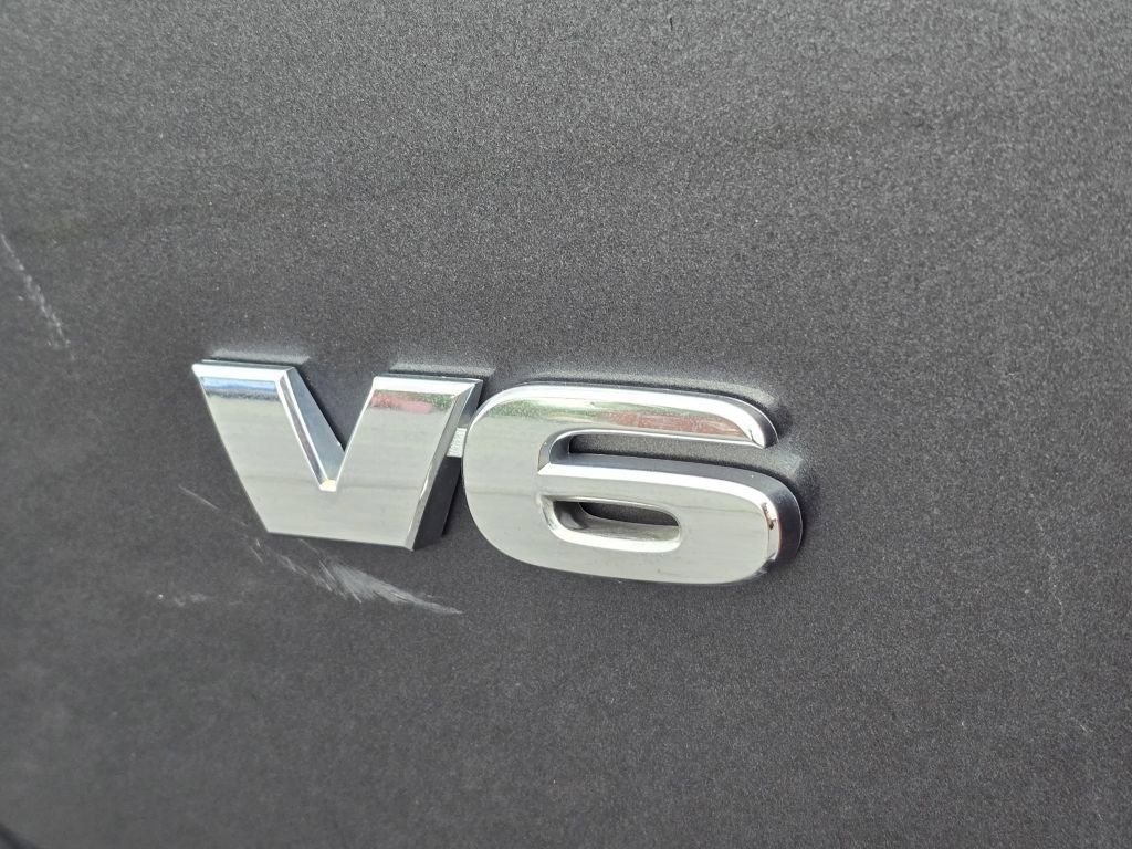 Used 2019 Toyota Tacoma TRD Off-Road w/ Technology Package AWD/4WD image 23