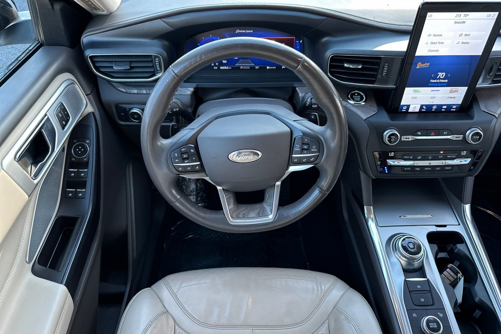 Certified 2020 Ford Explorer Platinum w/ Premium Technology Package image 15