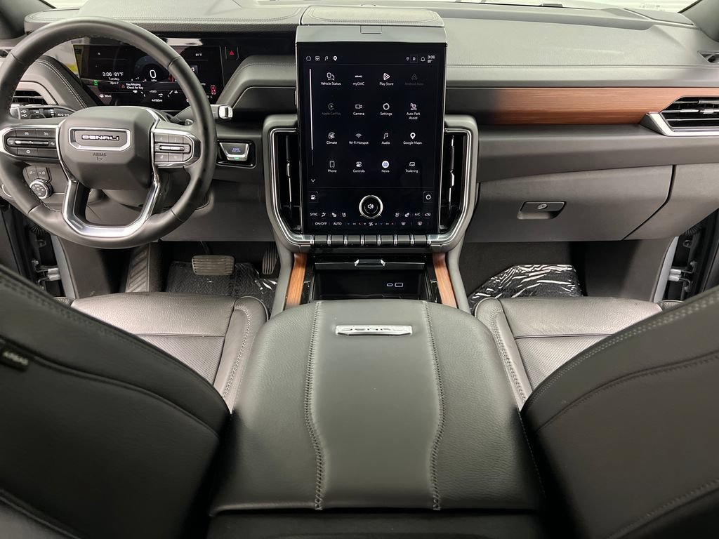 Used 2025 GMC Yukon XL Denali RWD image 48