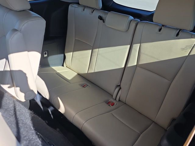 Used 2021 Toyota Highlander XLE image 29