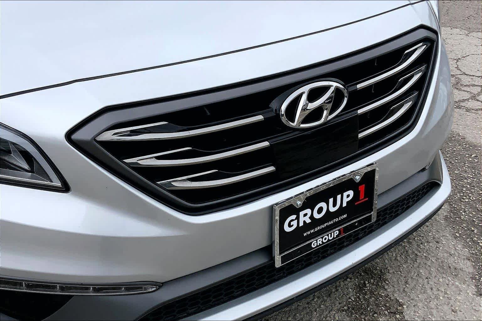 Used 2017 Hyundai Sonata Limited w/ Ultimate Package 04 FWD image 29
