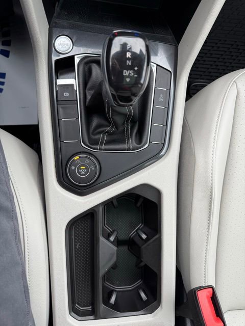 Certified 2023 Volkswagen Tiguan SE w/ Panoramic Sunroof Package image 20