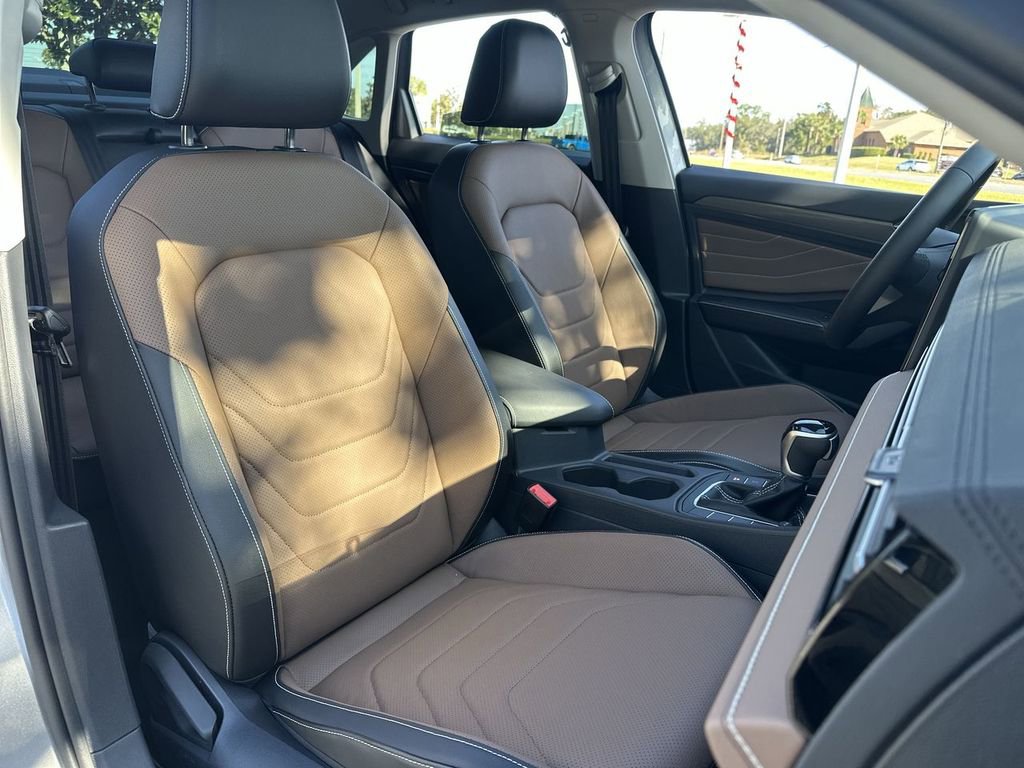 New 2026 Volkswagen Jetta SEL image 25
