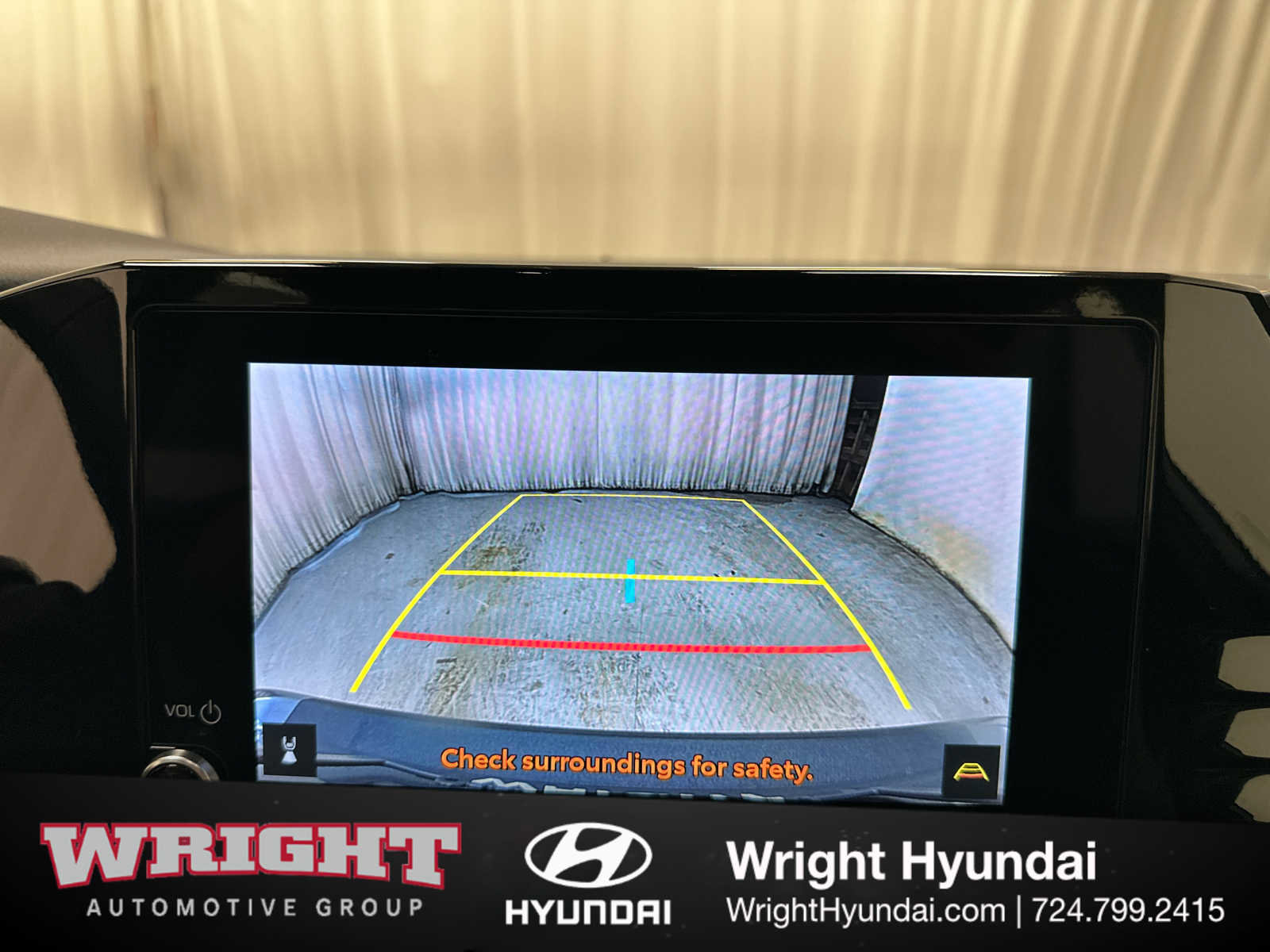 Used 2025 Toyota Camry SE w/ Convenience Package image 27