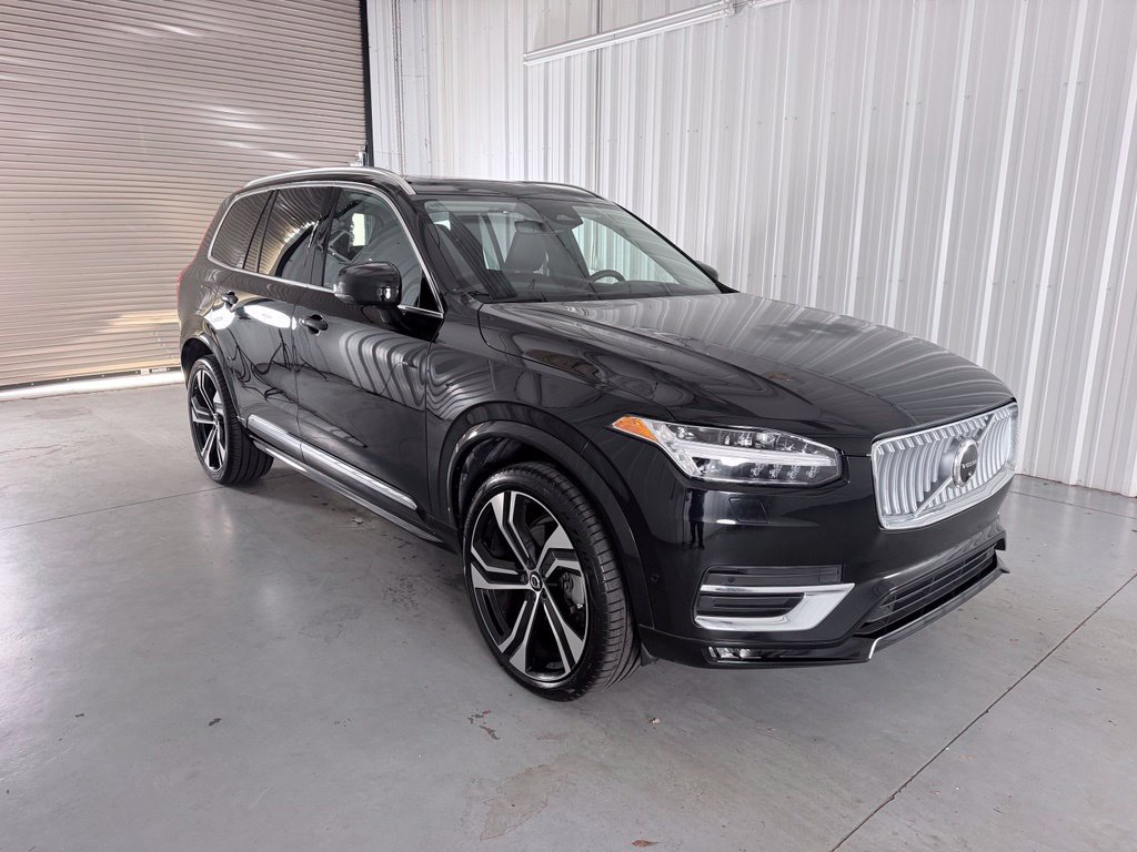 Used 2024 Volvo XC90 B6 Ultimate w/ Protection Package Premier AWD/4WD image 3