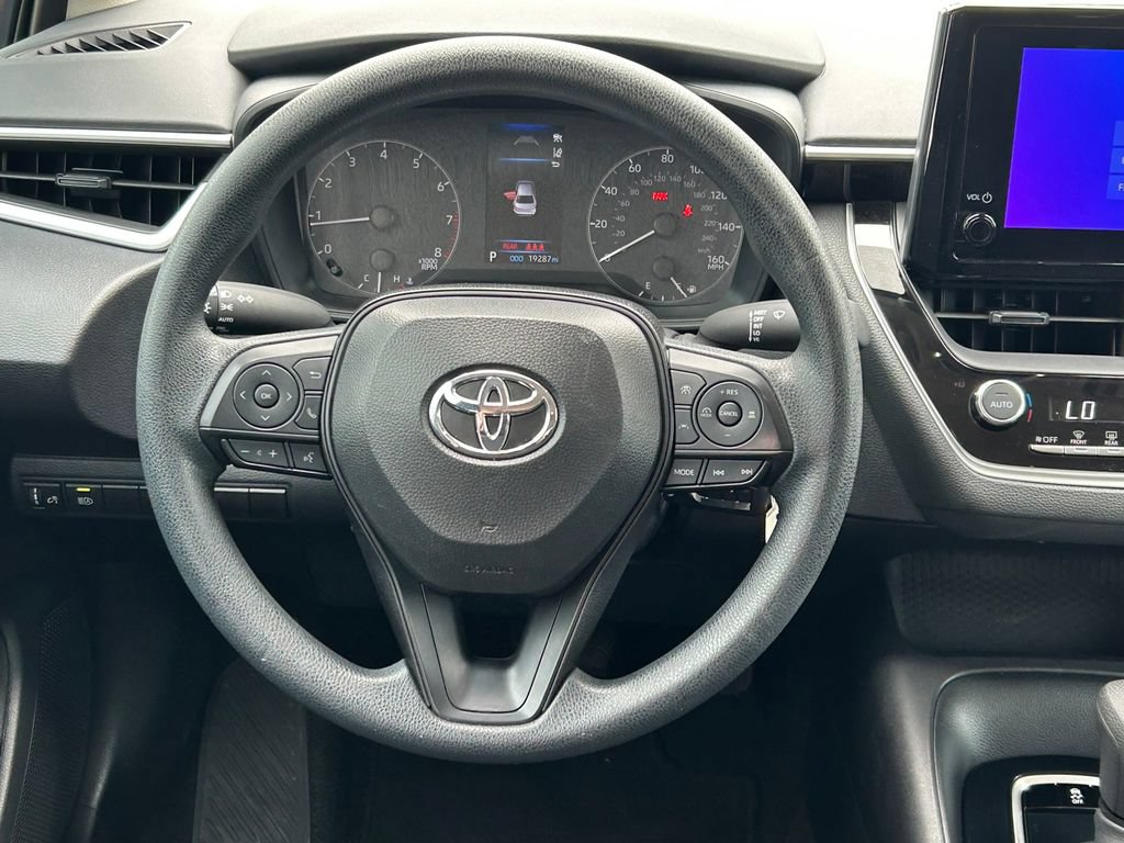 Used 2024 Toyota Corolla LE FWD image 33