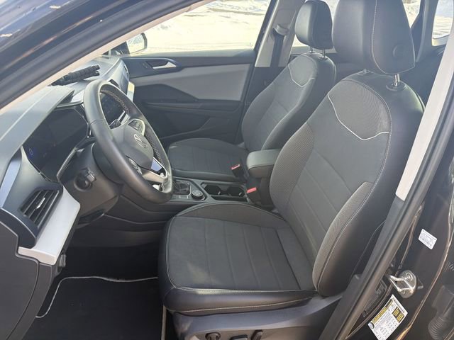 Used 2023 Volkswagen Taos SE w/ Panoramic Sunroof Package image 13