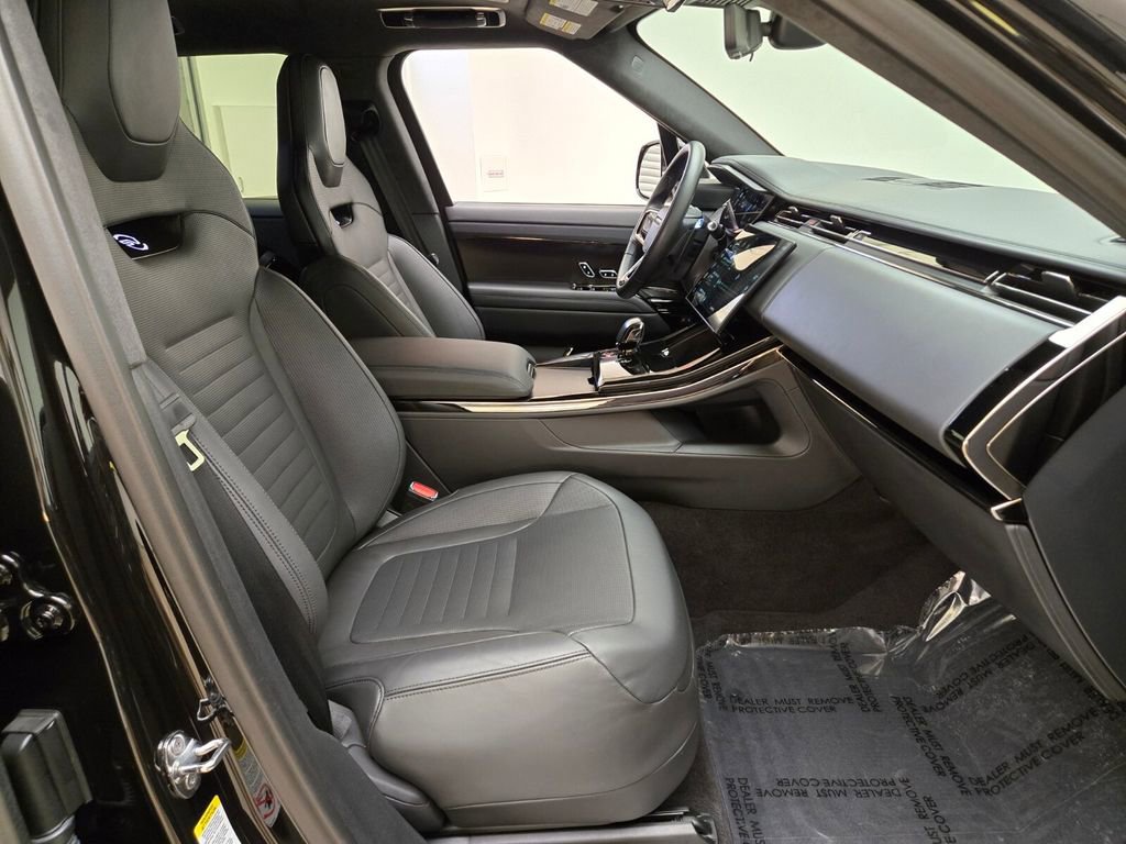 Used 2024 Land Rover Range Rover Sport image 26