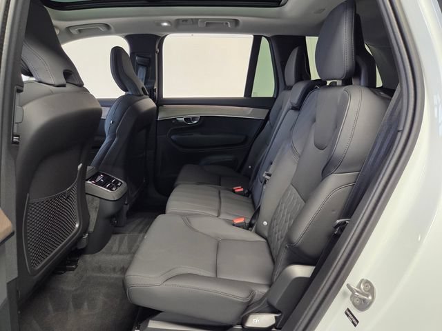 New 2026 Volvo XC90 B5 Plus w/ Protection Package Premier AWD/4WD image 11
