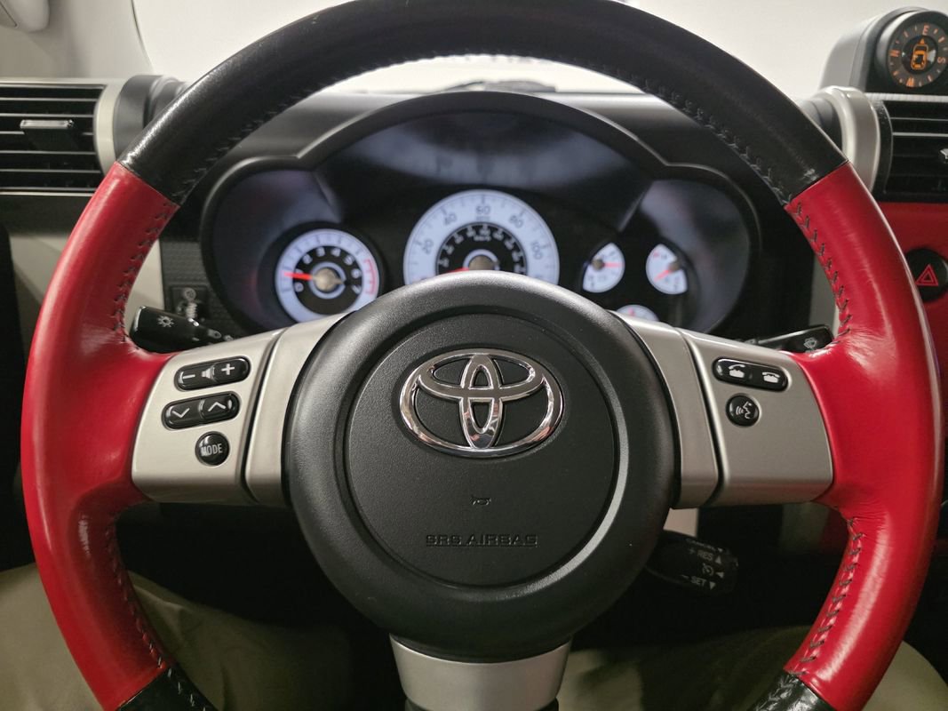 Used 2012 Toyota FJ Cruiser 4WD w/ Trail Teams Special Edition image 29