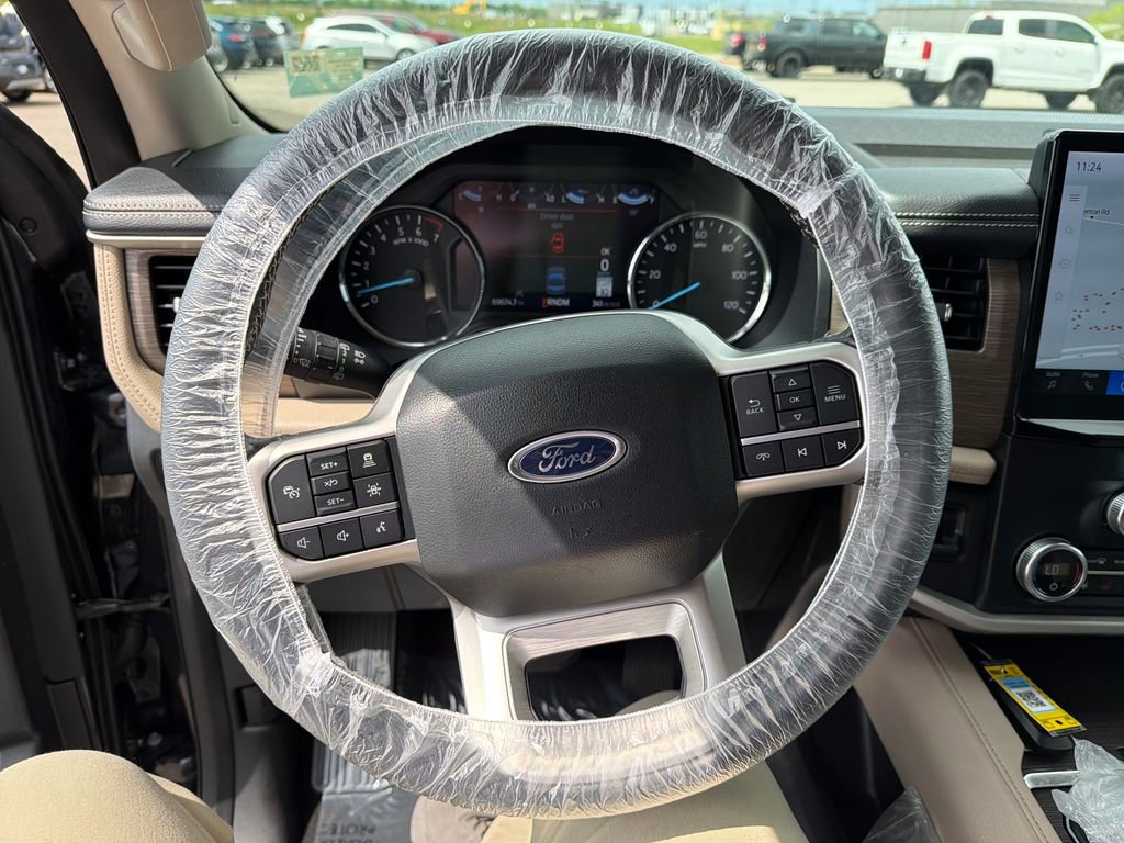 Used 2024 Ford Expedition Max Limited AWD/4WD image 19