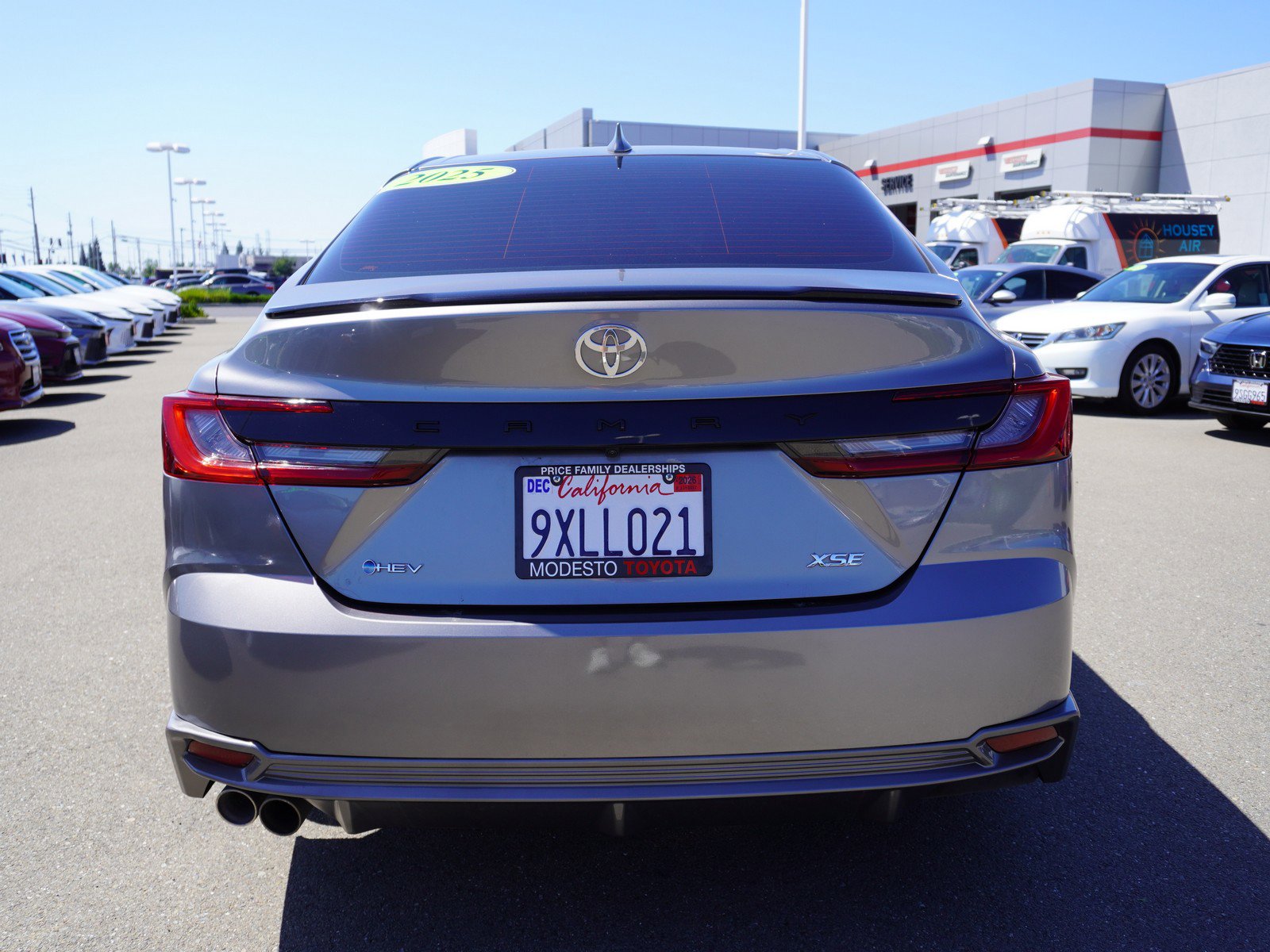 Used 2025 Toyota Camry XSE FWD image 10