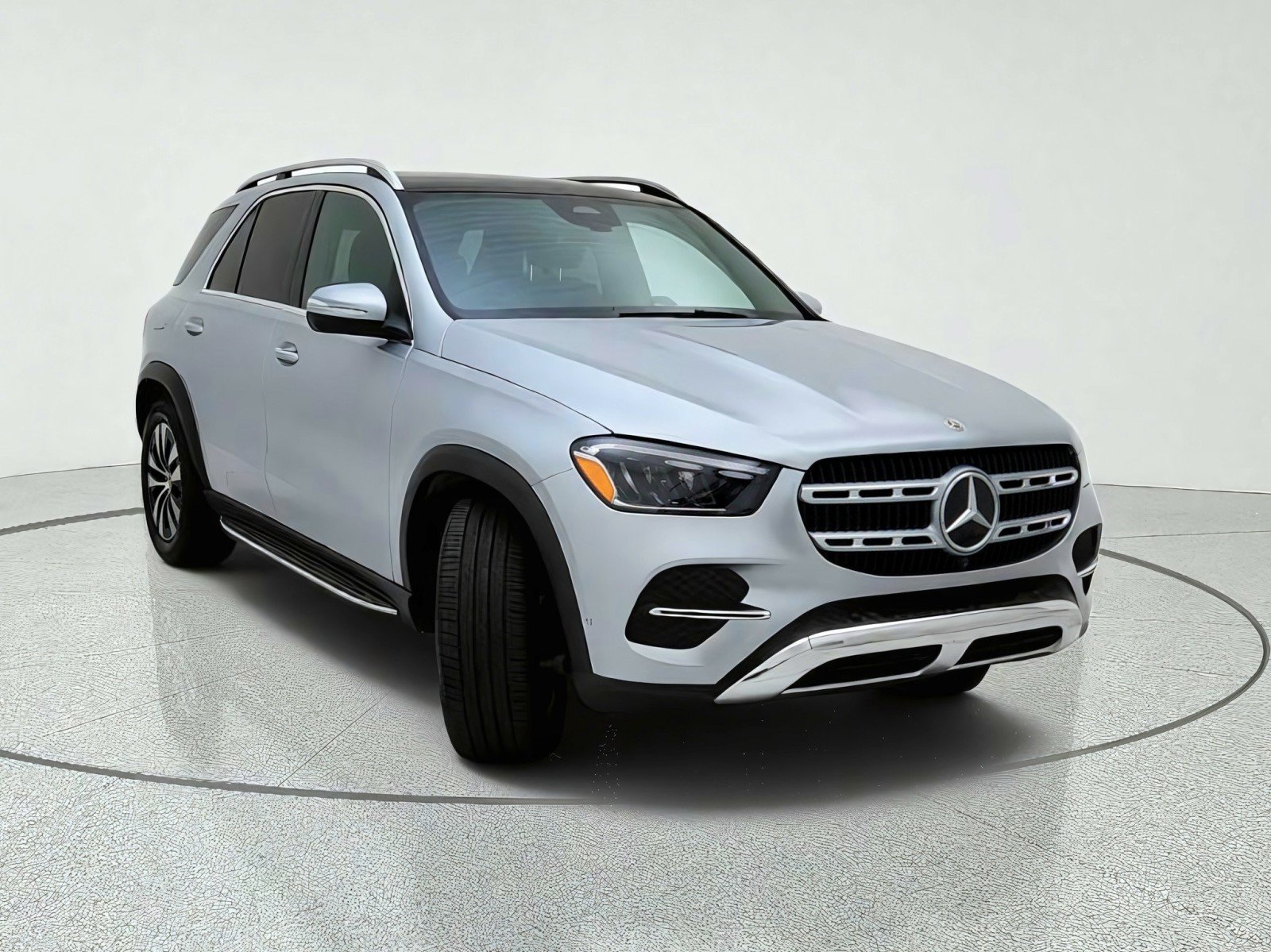 Certified 2026 Mercedes-Benz GLE 350 4MATIC image 4