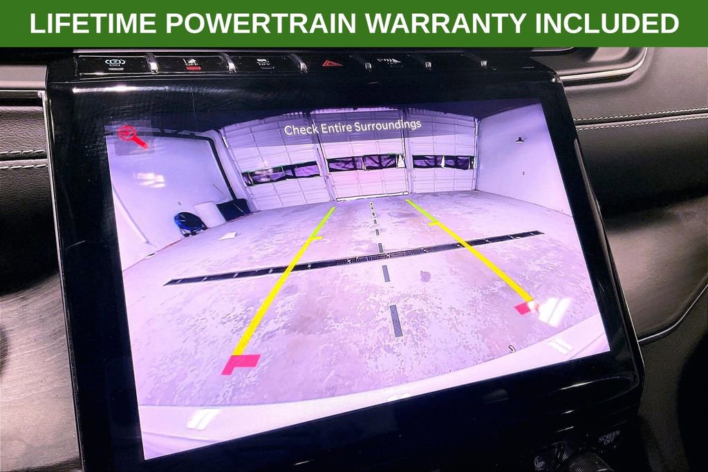 Used 2024 Jeep Grand Cherokee Overland w/ Luxury Tech Group IV AWD/4WD image 30