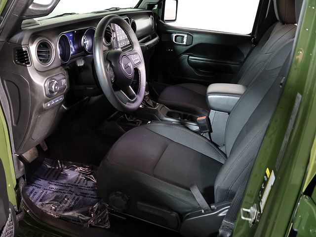 Used 2023 Jeep Wrangler Unlimited w/ Cold Weather Group AWD/4WD image 12