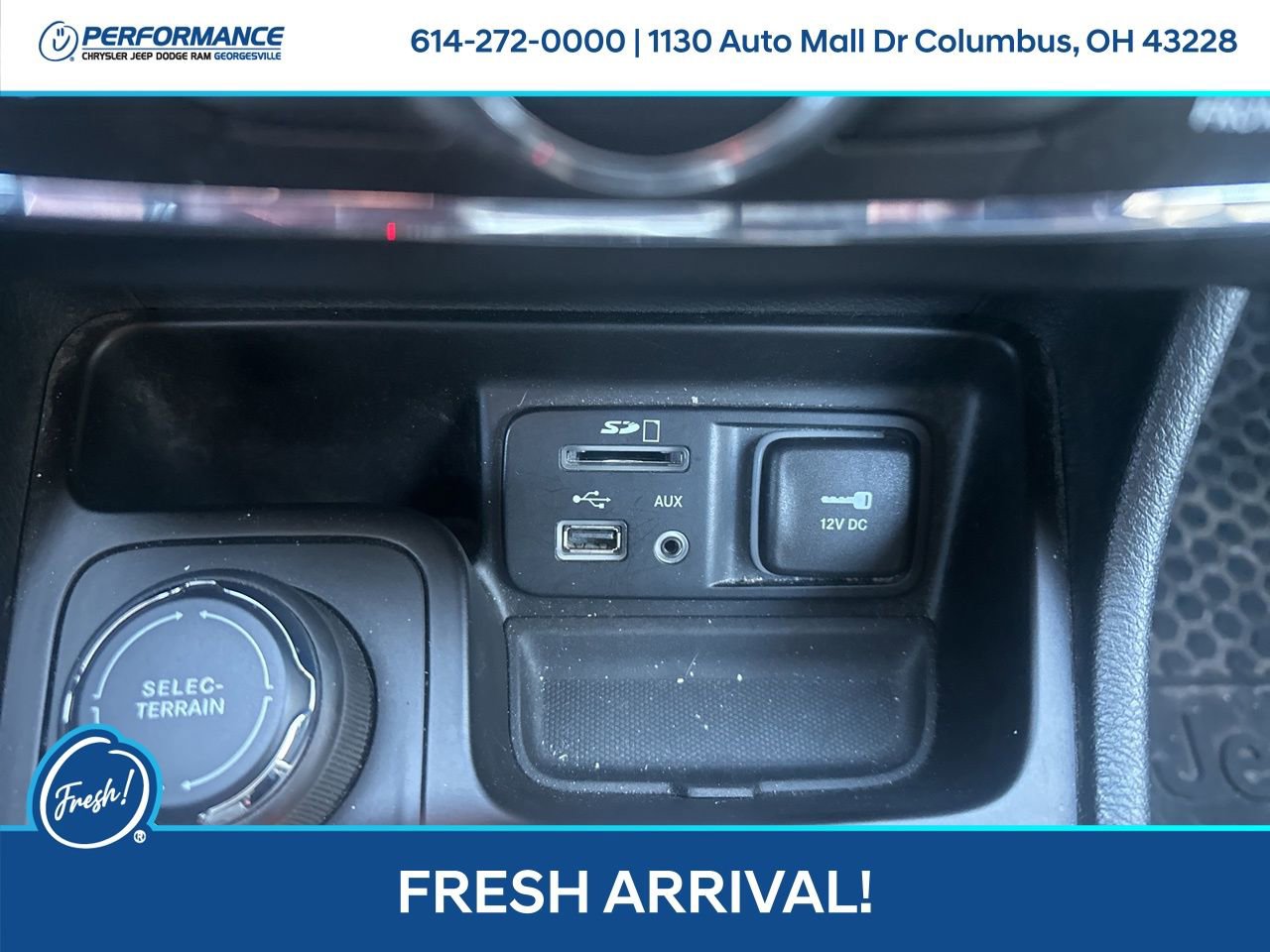 Used 2016 Jeep Cherokee Latitude w/ Cold Weather Group image 21