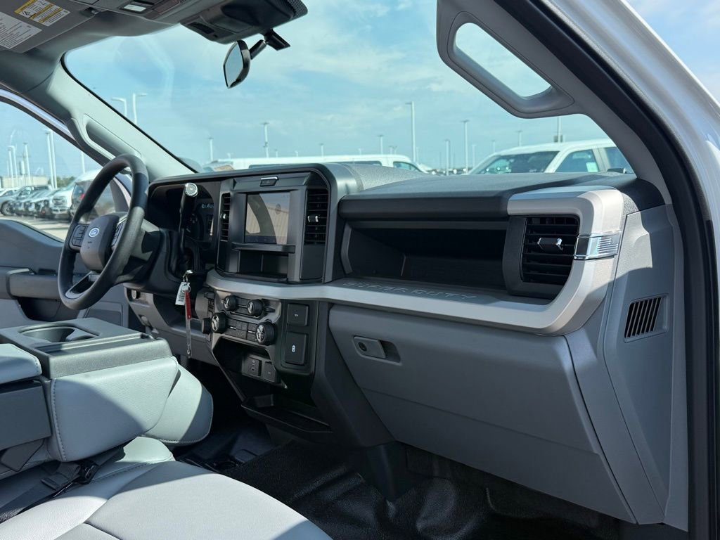 New 2026 Ford F350 XL w/ XL Chrome Package image 15