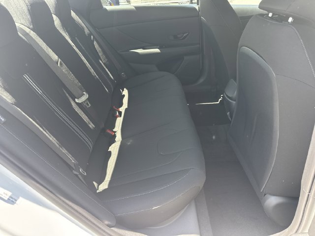 New 2026 Hyundai Elantra Sport FWD image 17