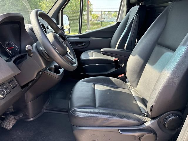 Used 2024 Mercedes-Benz Sprinter 144 Cargo image 11