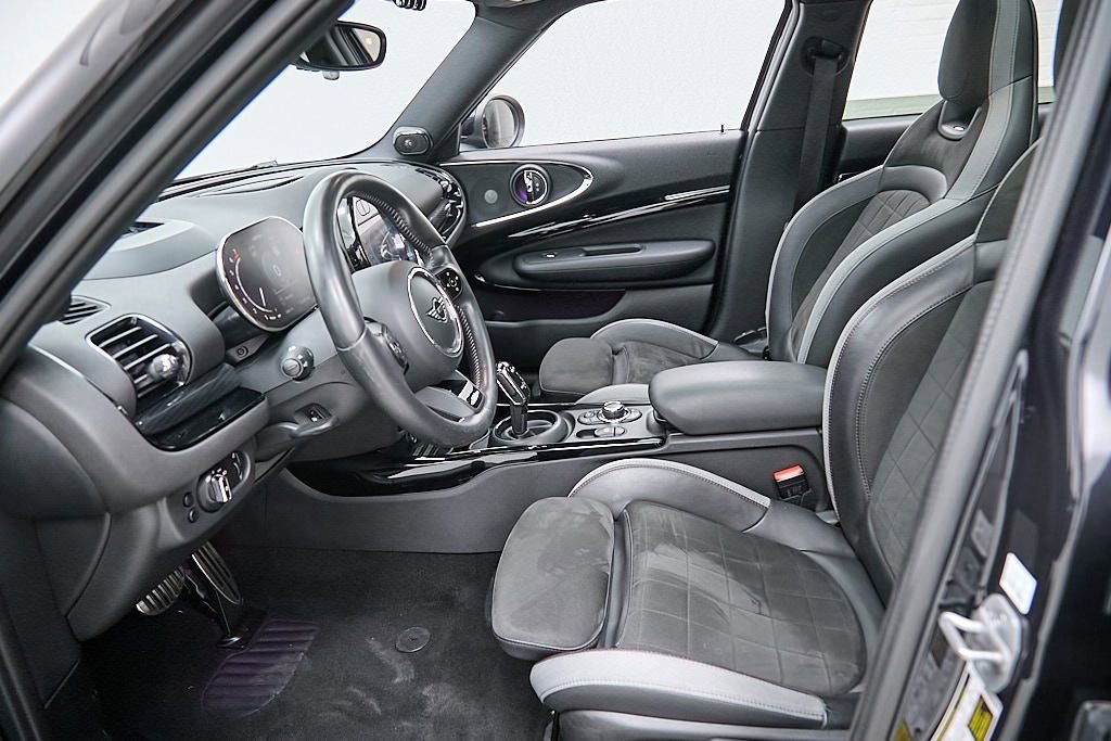 Used 2022 MINI Cooper Clubman John Cooper Works image 23