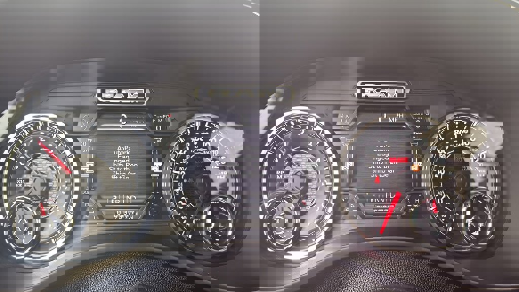 Used 2019 RAM 1500 Laramie image 17