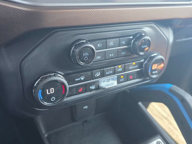 Used 2023 Ford Bronco Outer Banks AWD/4WD image 20